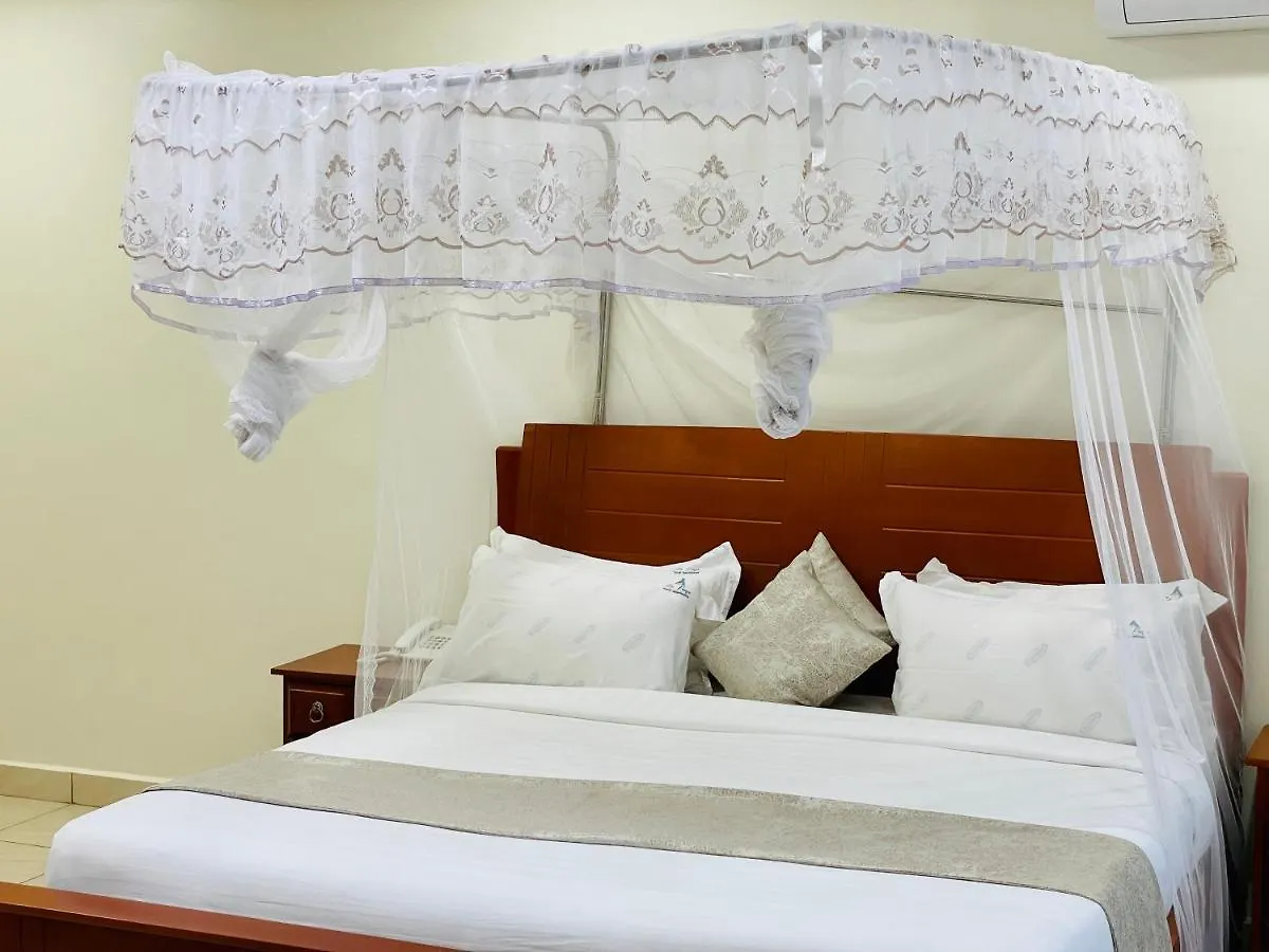 Lapo Hotel Apartments Ntinda 캄팔라
